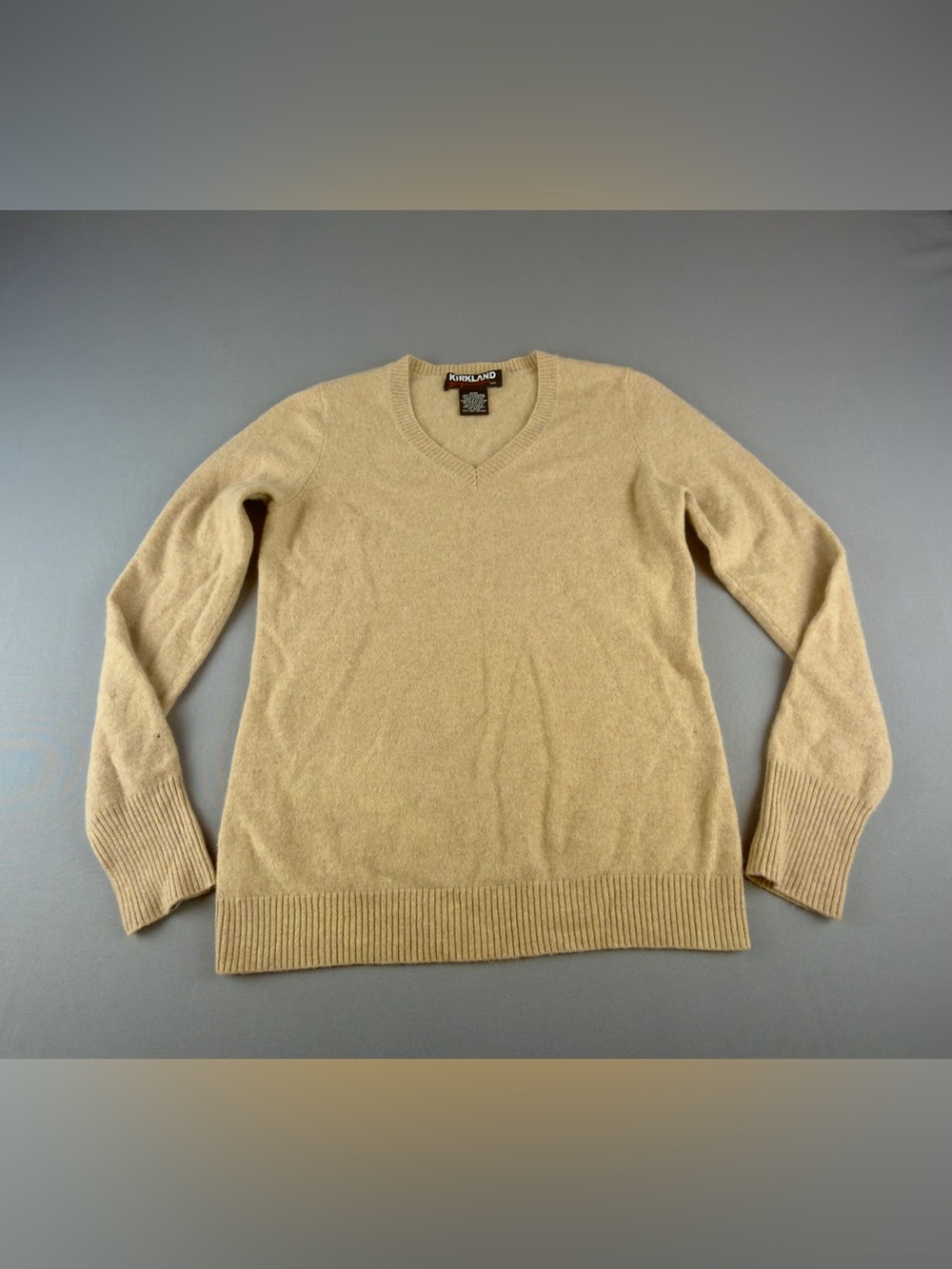 Kirkland Signature Men’s V-Neck Sweater in Light Camel (See pictures for flaws)